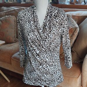 CHAUS Brand Wrap Top